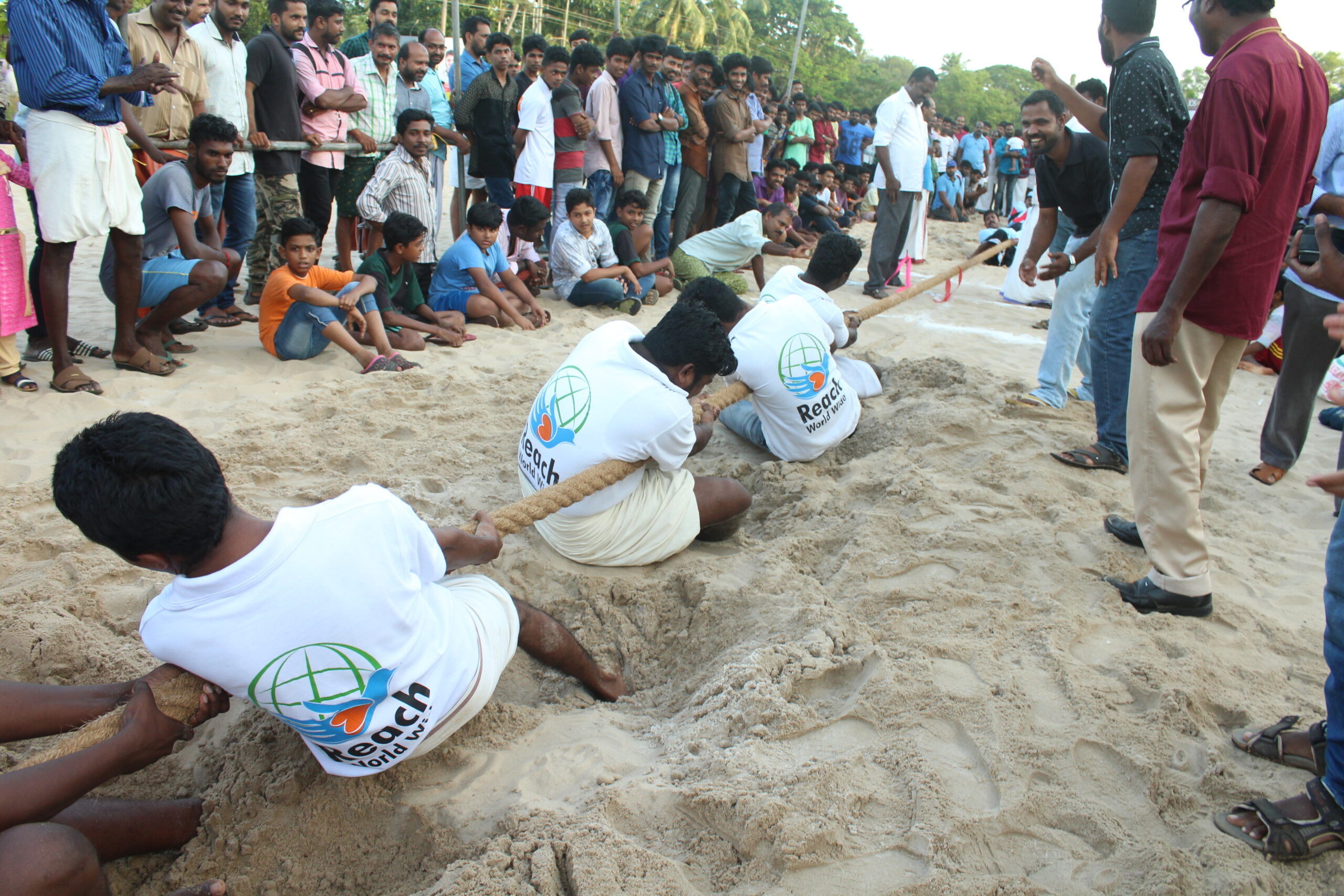 A traditional Vadamvali (tug-of-war) championship was held during the Onam celebrations
